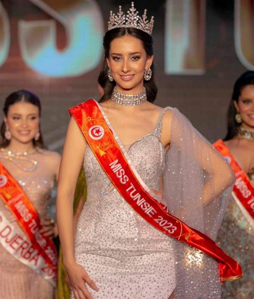 Amira Afli (instagram.com/amiraafli)