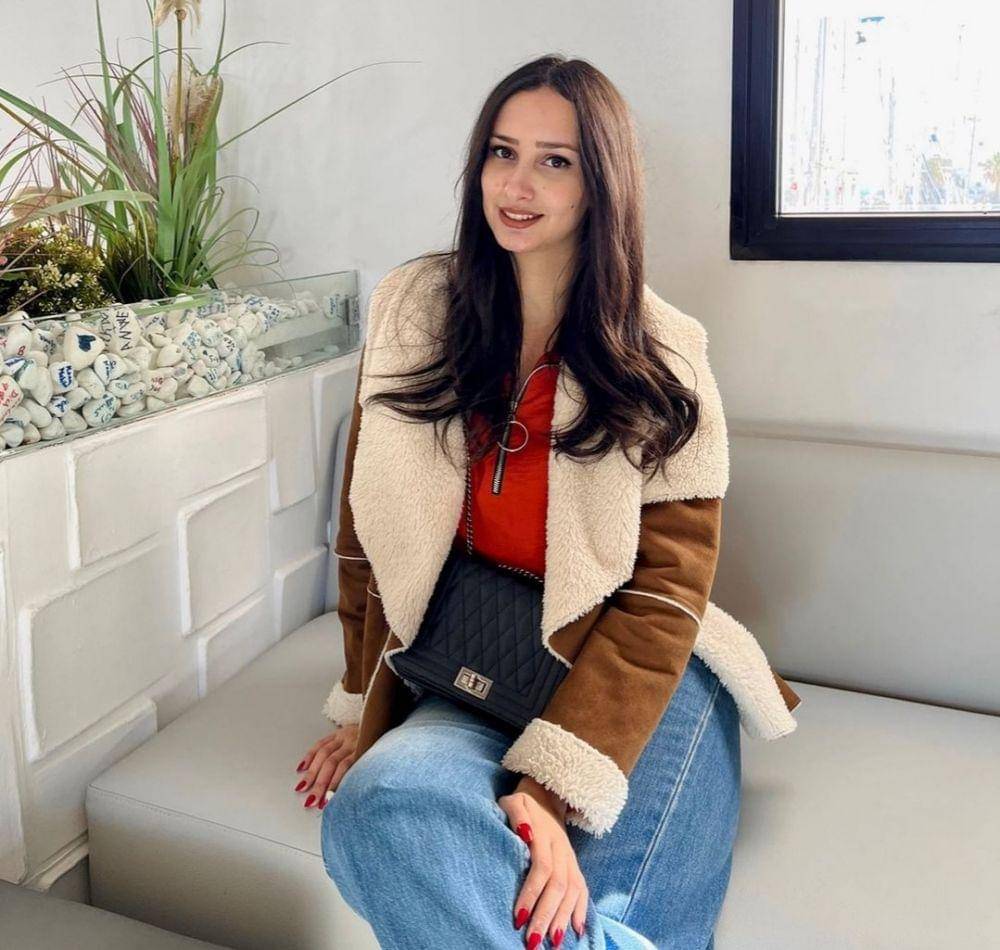 Amira Afli (instagram.com/amiraafli)