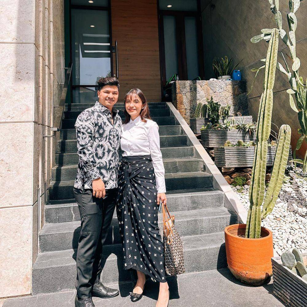 OOTD ke gereja (instagram.com/chelseaoliviaa)