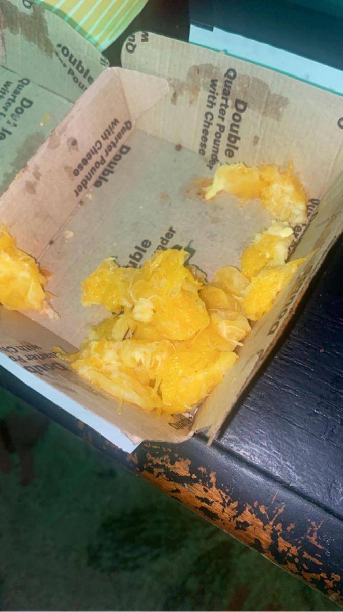 potret cara makan orang paling aneh (reddit.com/user/PoonGoon24)