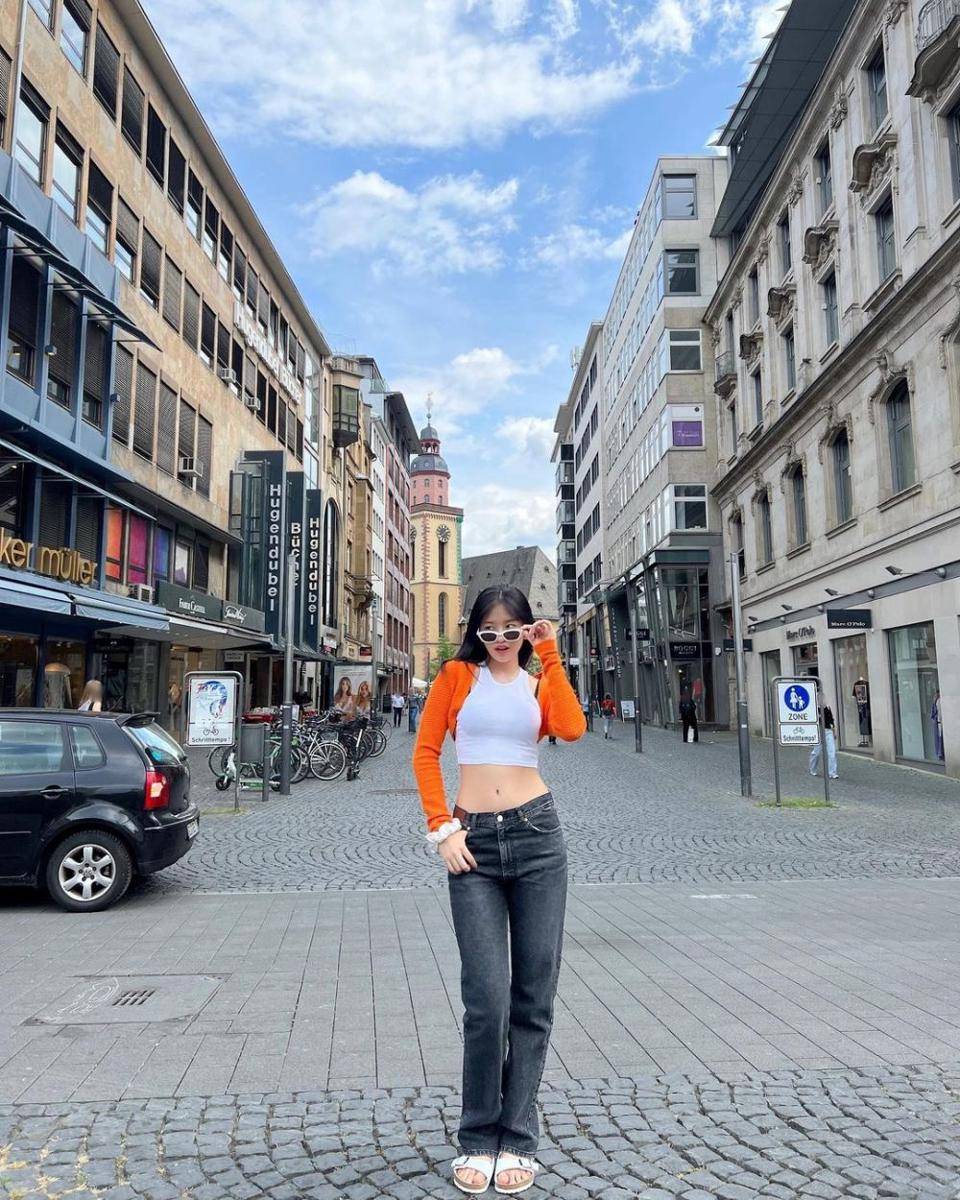 Yujin IVE (instagram.com/_yujin_an)