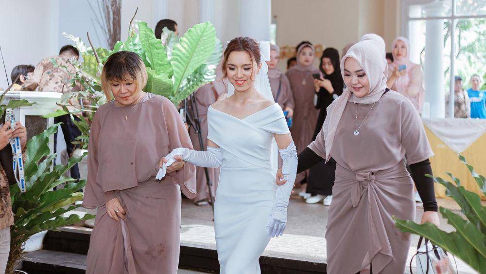 potret pernikahan Philip Demay dan Bunga (instagram.com/piyipiyip)
