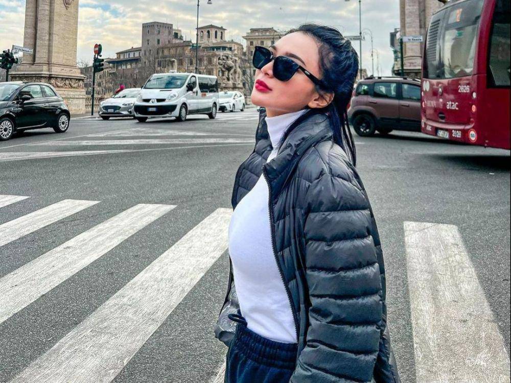Wika Salim berlibur ke Italia (instagram.com/wikasalim)