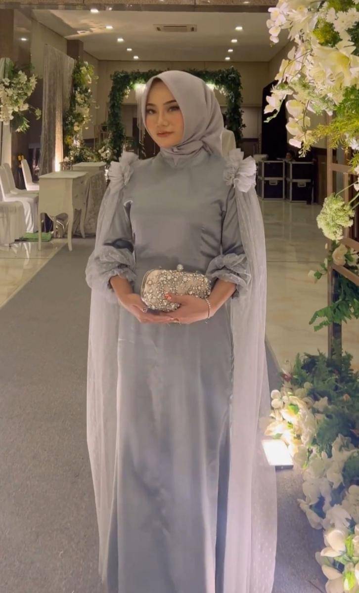 OOTD Kondangan (instagram.com/yazfarach)