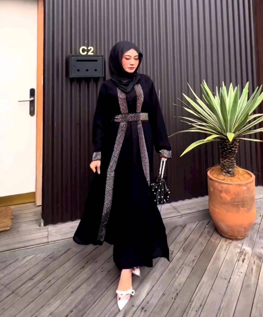 OOTD Kondangan (instagram.com/yazfarach)