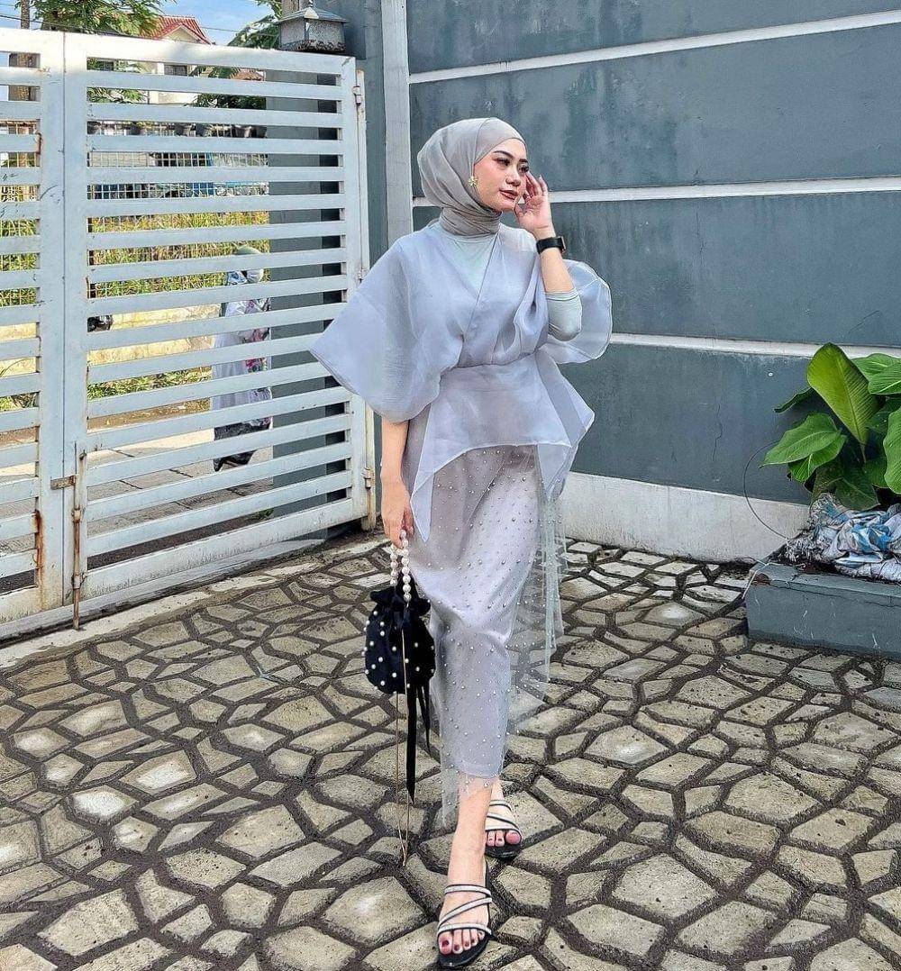 OOTD Kondangan (instagram.com/yazfarach)