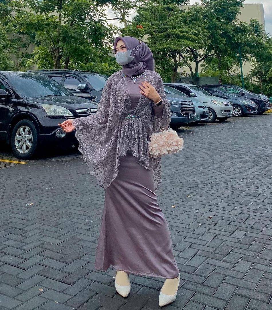 OOTD Kondangan (instagram.com/yazfarach)
