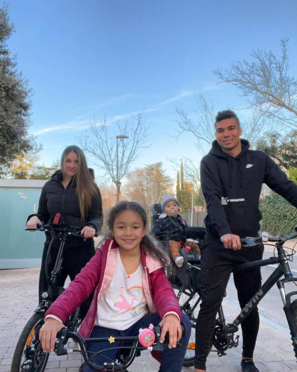 Gaya busana Casemiro (instagram.com/casemiro)