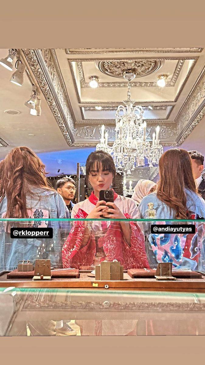 potret Fuji di acara launching parfum Marissya Icha (instagram.com/fuji_an)