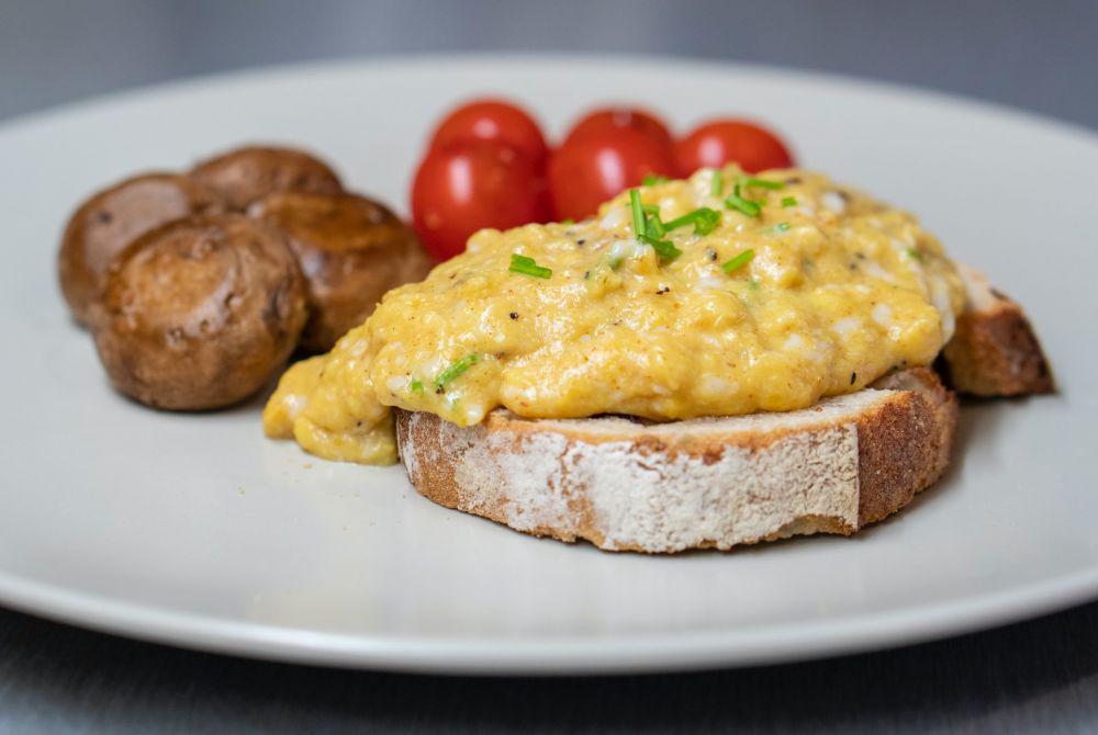 Resep Scrambled Eggs ala Hotel yang Pasti Enak