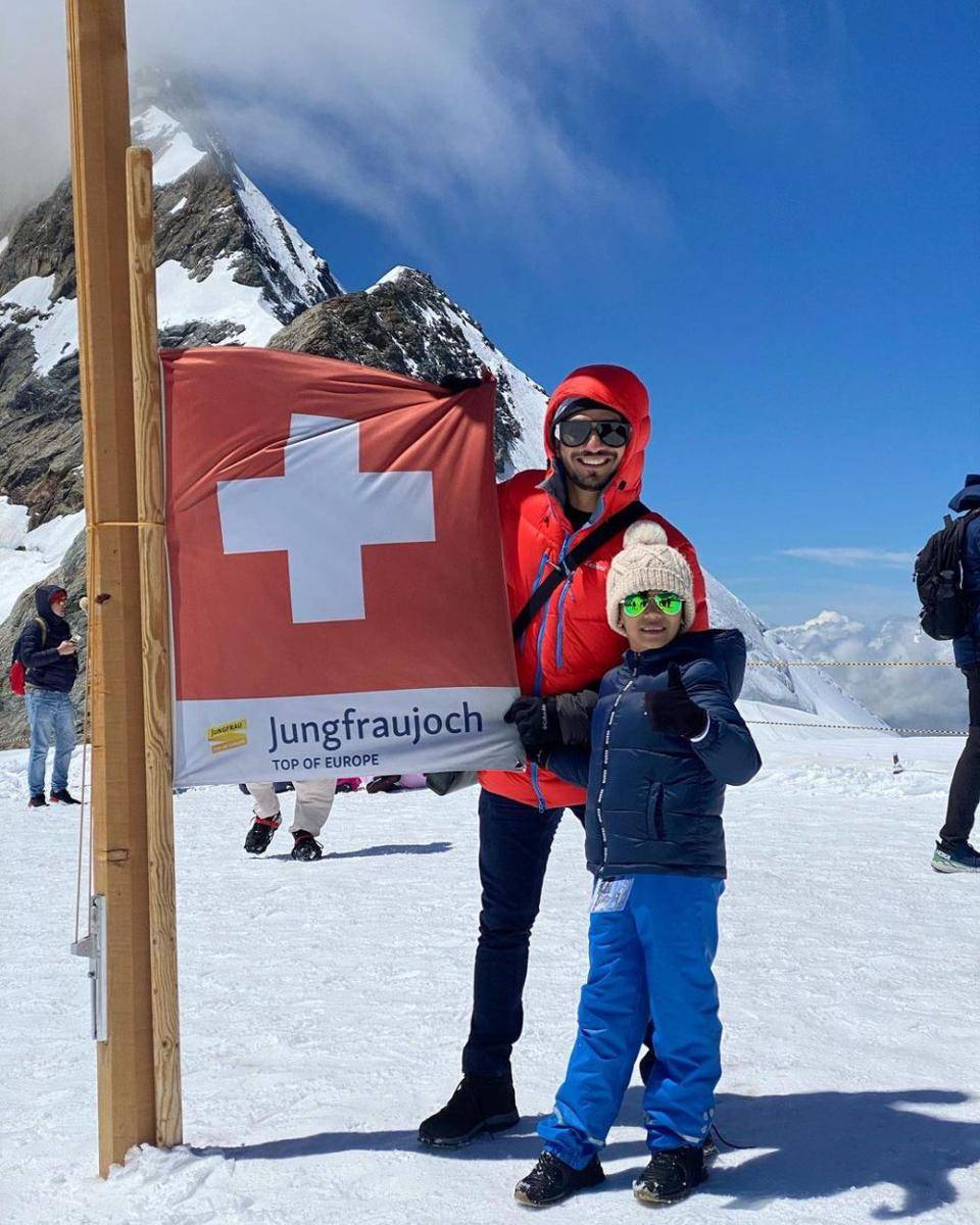 Arjun Bijlani dan putranya (instagram.com/arjunbijlani)