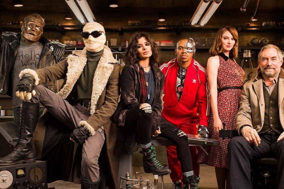 adegan dalam serial Doom Patrol (dok. Warner Bros. Television/Doom Patrol)