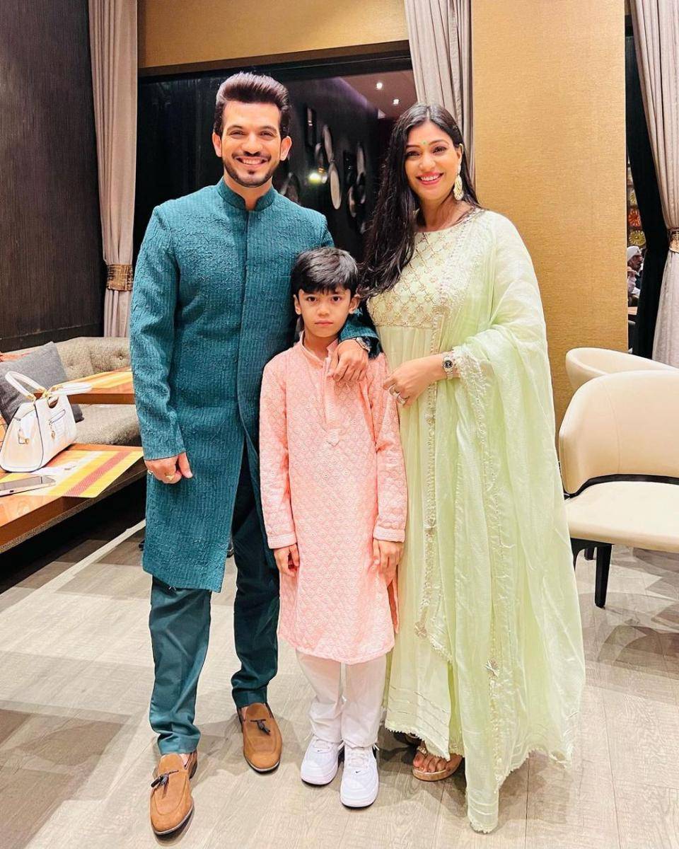 keluarga Arjun Bijlani (instagram.com/nehaswamibijlani)
