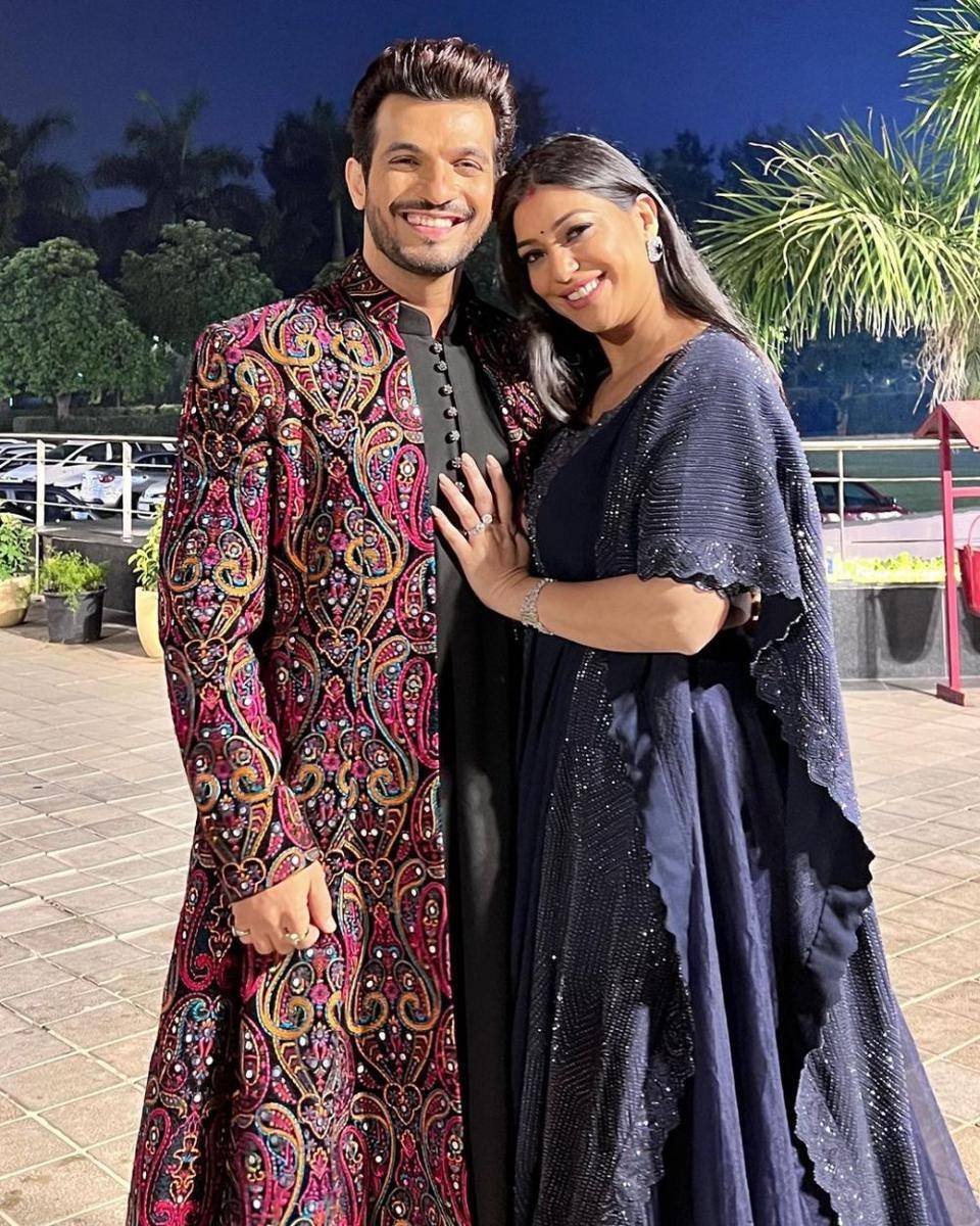 Arjun Bijlani dan istri (instagram.com/nehaswamibijlani)