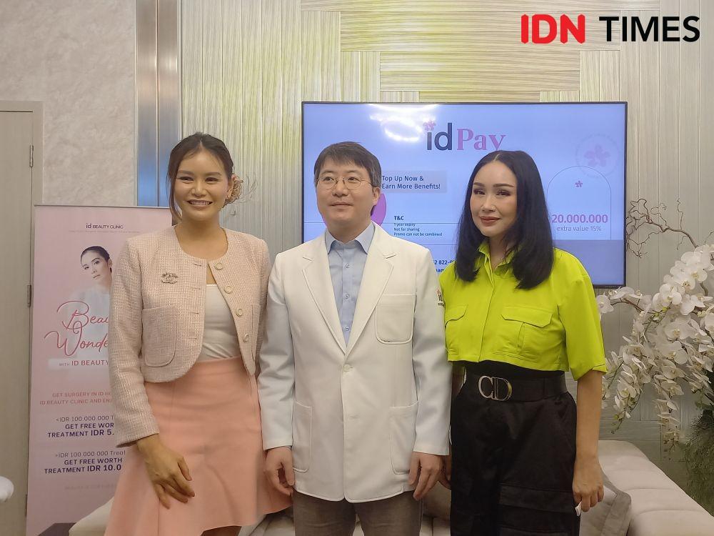 5 Cara Dokter Bikin Wajah Awet Muda, Ada Operasi hingga Treatment!