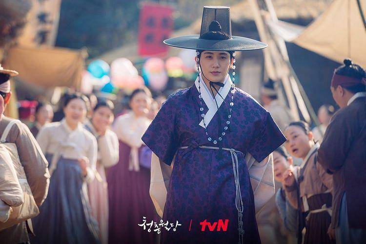 Park Hyung Sik di Our Blooming Youth (instagram.com/tvn_drama)