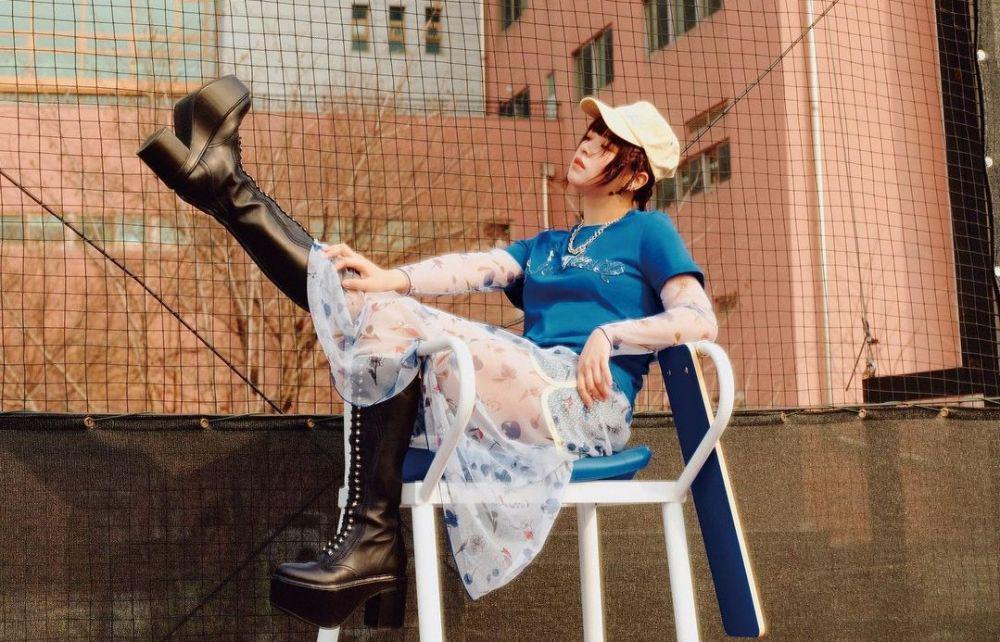 10 Potret Jeongyeon TWICE Tampil Pretty-Swag di Majalah GQ Korea