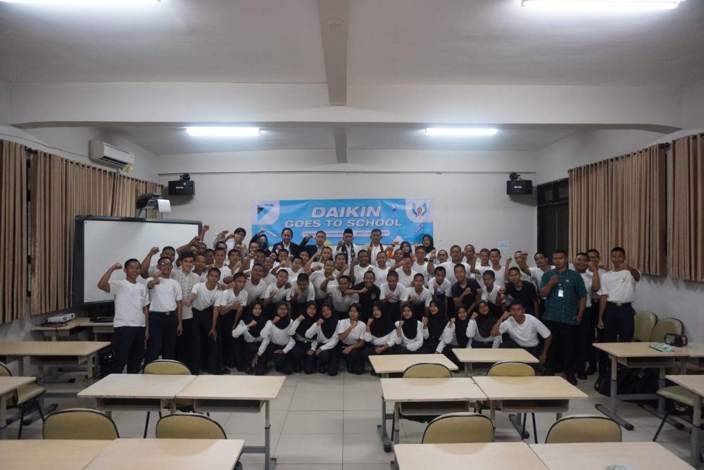 Bentuk SDM, Daikin Goes To School Bukti Kolaborasi Dunia Pendidikan