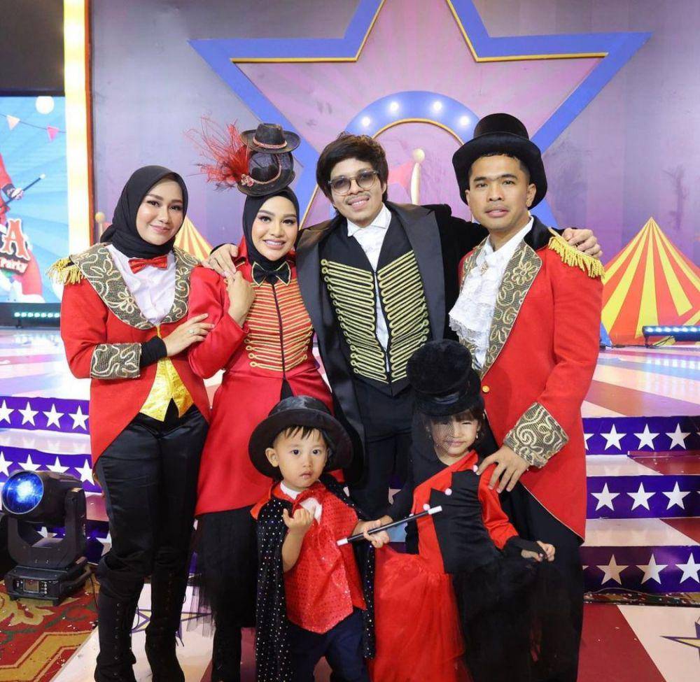 potret artis hingga selebgram yang hadir di acara ulang tahun Ameena. (instagram.com/putrasiregarr17)