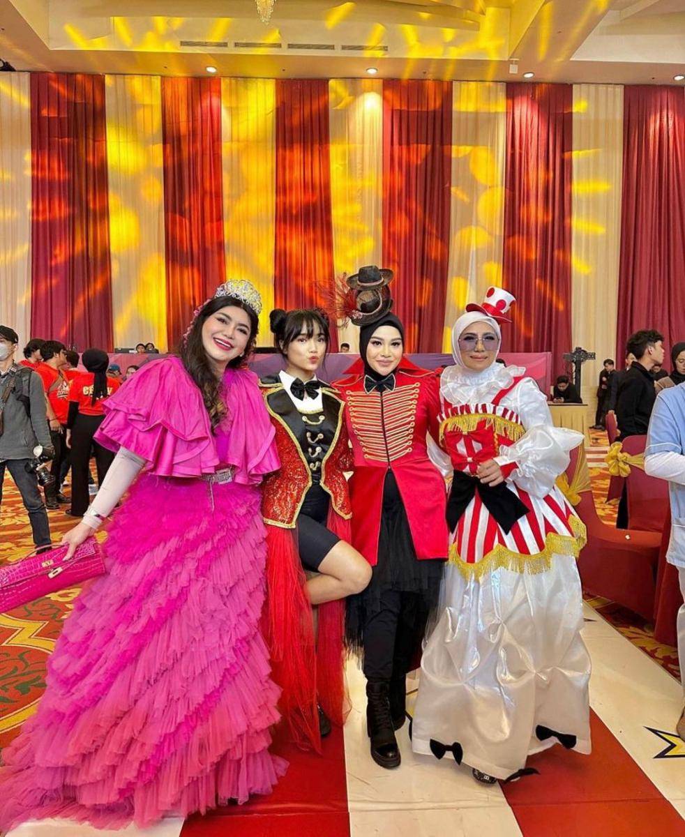 potret artis hingga selebgram yang hadir di acara ulang tahun Ameena. (instagram.com/fuji_an)