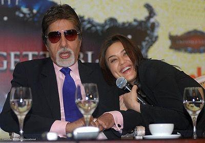 Sosok yang Hangat, 9 Potret Keakraban Preity Zinta dan Rekan Artis