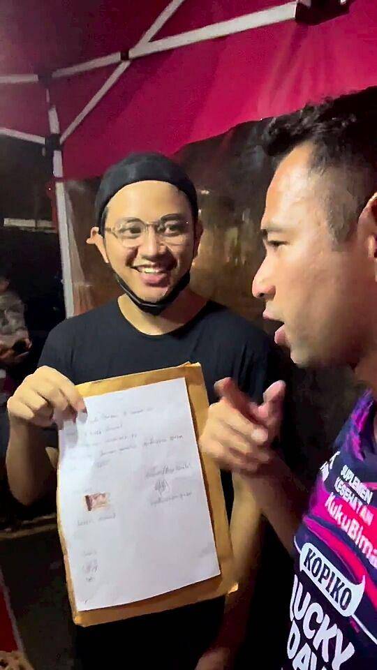 Raffi Ahmad investasi di penjual kaki lima. (instagram.com/raffinagita1717)
