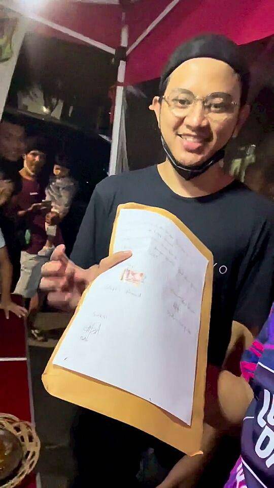 Raffi Ahmad investasi di penjual kaki lima. (instagram.com/raffinagita1717)