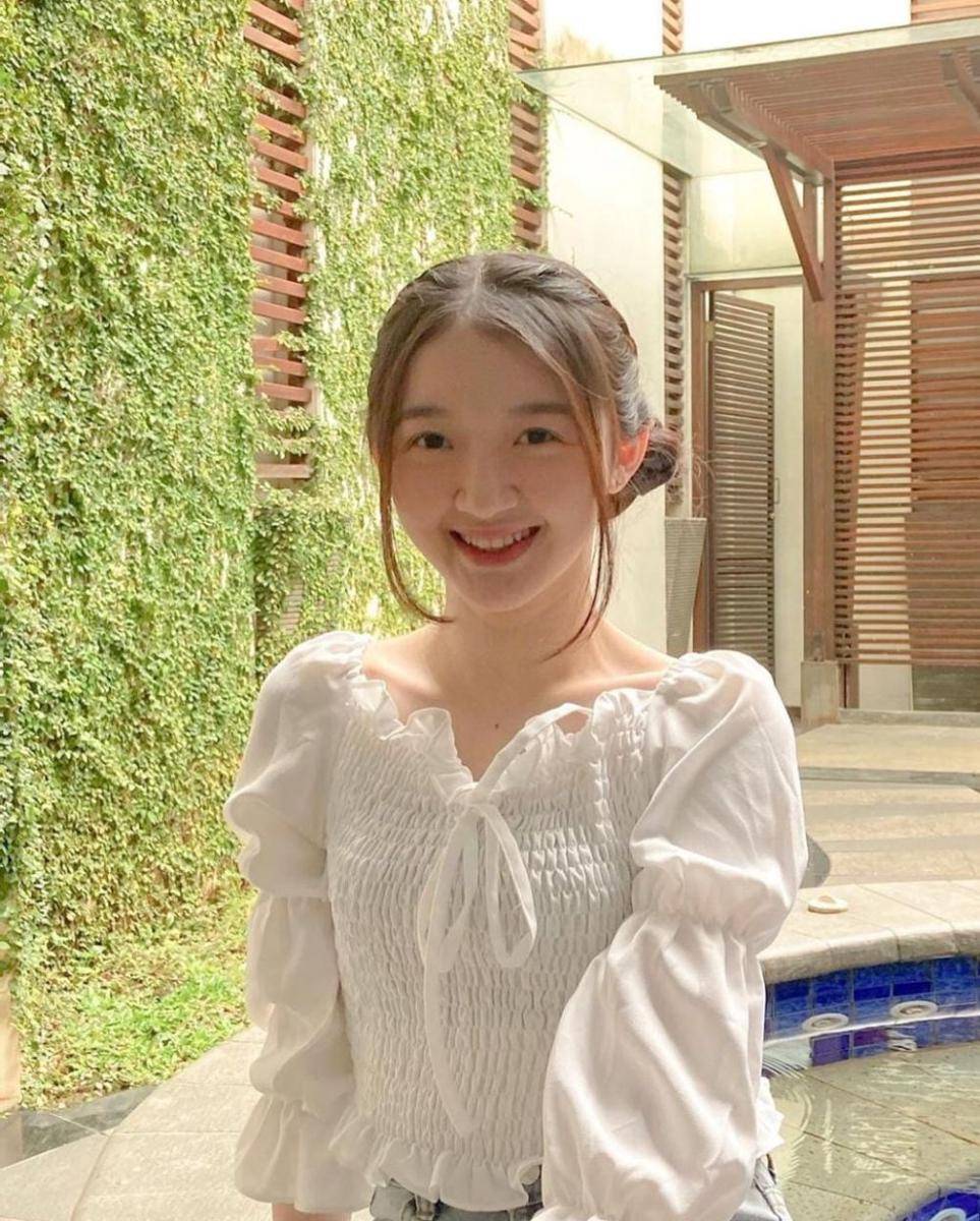 Lia JKT48 (instagram.com/jkt48.aurellia_)