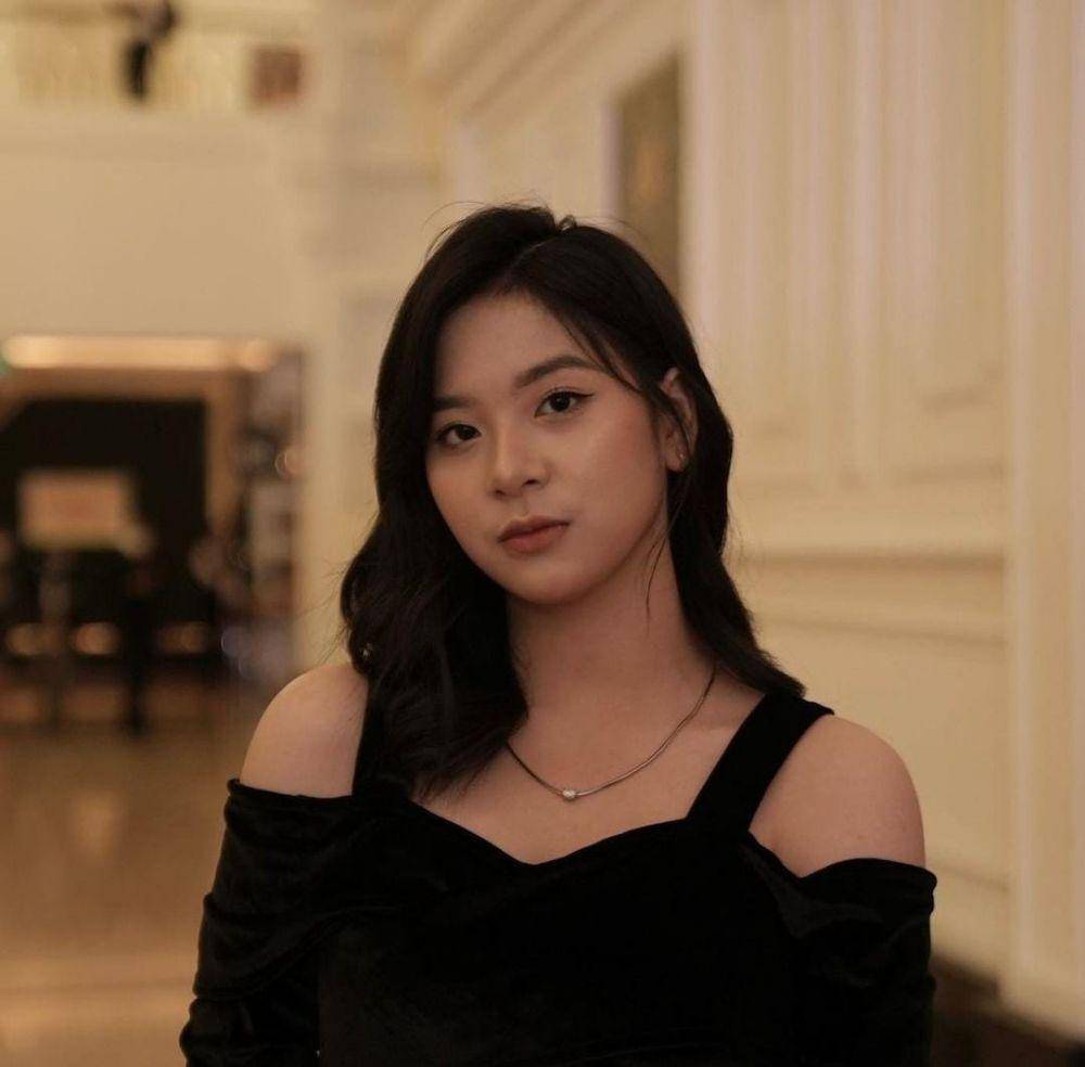 Zee JKT48 (instagram.com/jkt48.zee)