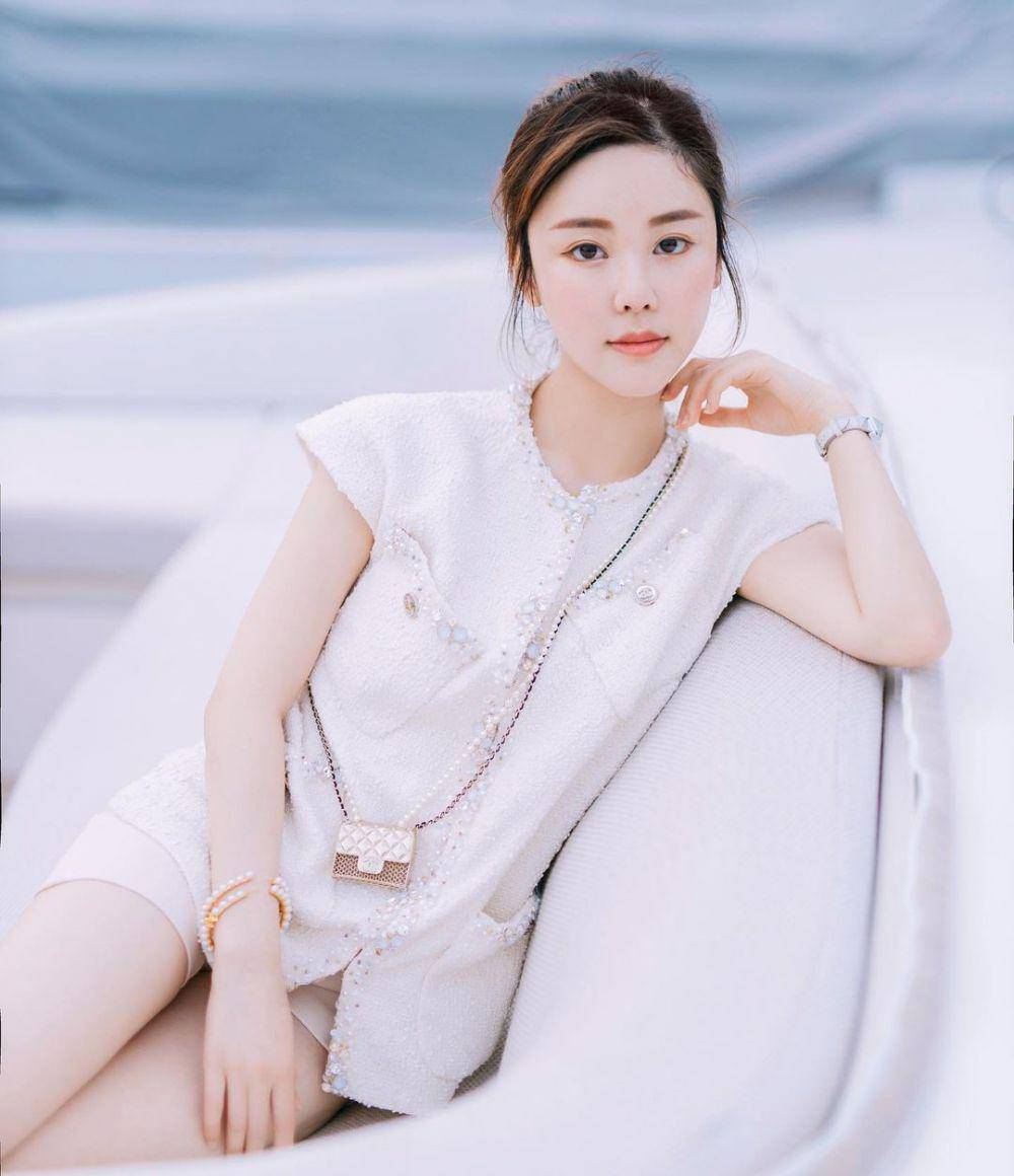 Abby Choi (instagram.com/xxabbyc)
