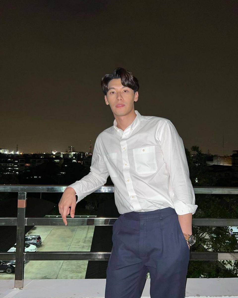 mix and match kemeja ala Podd Suphakorn (instagram.com/plapodd)