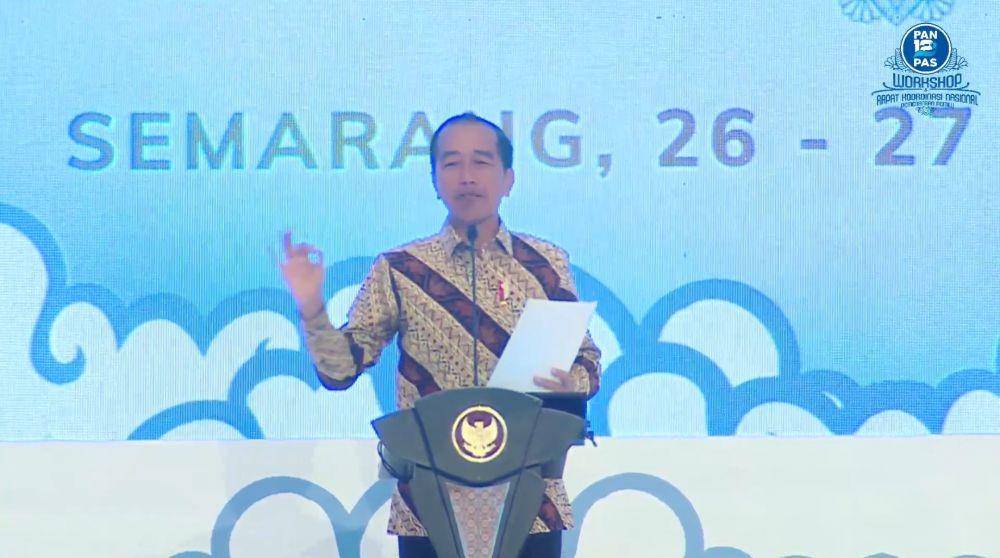 Presiden Joko “Jokowi” Widodo dalam Rakornas PAN di Semarang, Jawa Tengah, Minggu (26/2/2023). (Dok/Youtube PAN)