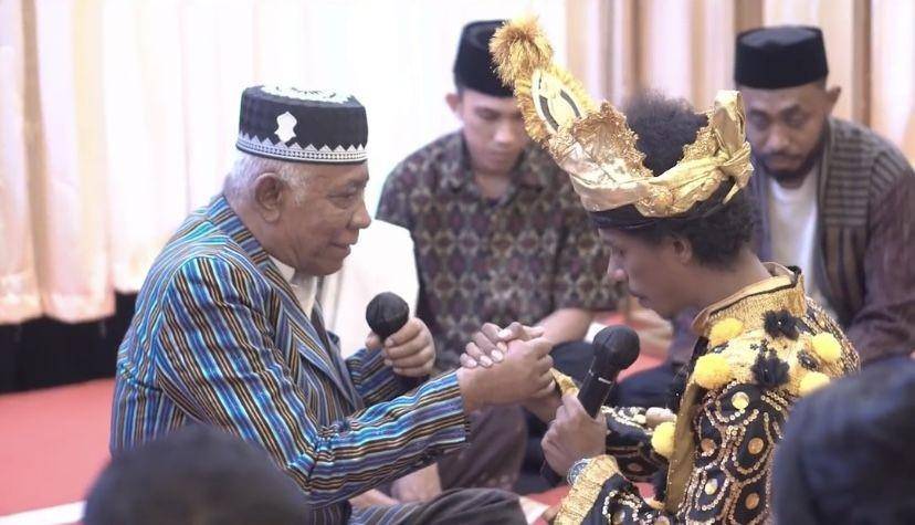 potret pernikahan Raim Laode dan Komang (Instagram.com/raimlaode)