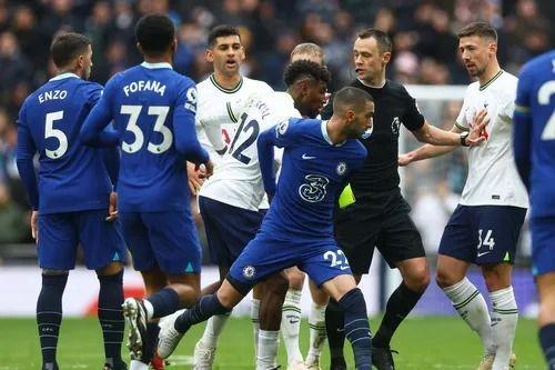 Warisan Chelsea yang Tak Pernah Padam, Kursi Panas Manajer
