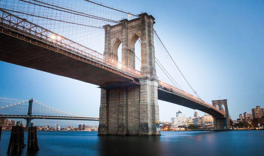 ilustrasi Brooklyn Bridge (unsplash.com/@awrotker)