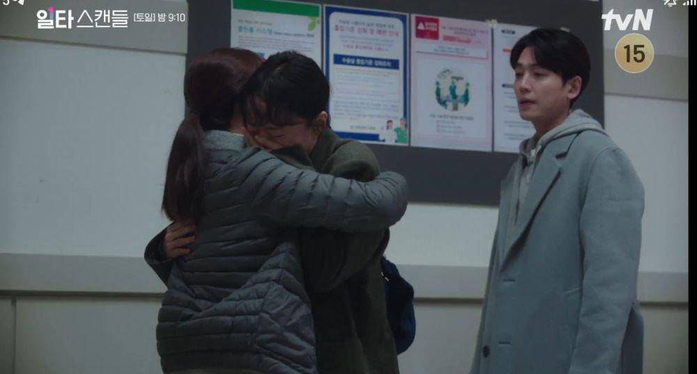 Nam Hae E masuk RS. (dok. tvn/Crash Course in Romance)