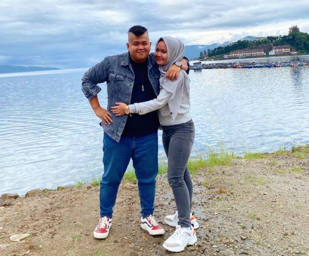 Lolox bersama istri (instagram.com/silolox)