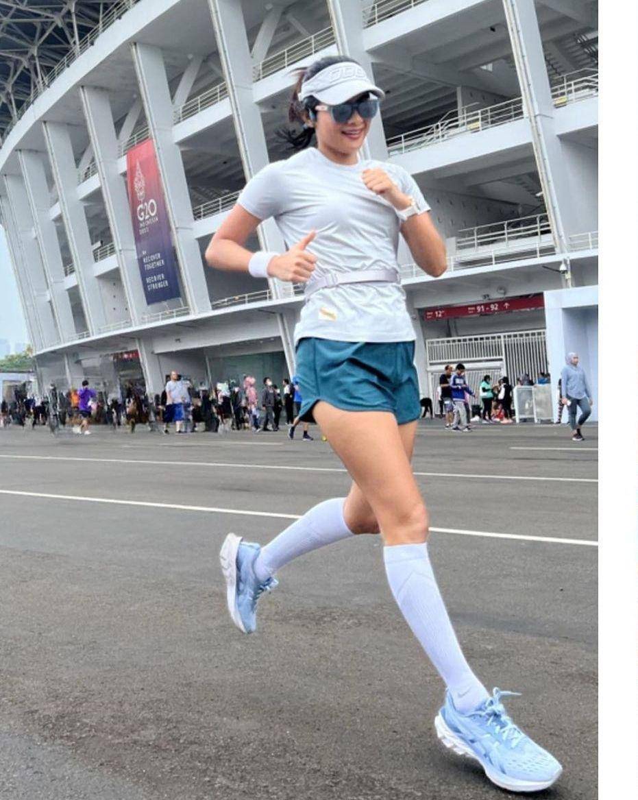 Rini Yulianti saat berolahraga (instagram.com/riniyulianti)
