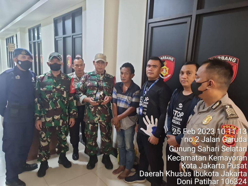 Pelaku pelecehan seksual untuk selanjutnya diserahkan kepada pihak berwajib ke Polres Jakarta Pusat/Dok humas Transjakarta