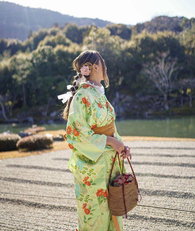 potret Luna Maya liburan ke Jepang (instagram.com/lunamaya)