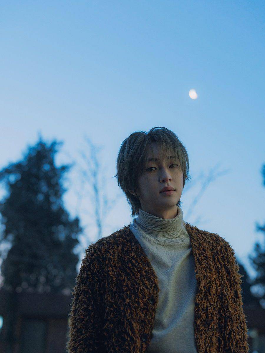 potret Onew SHINee di teaser image full album pertama "Circle" (twitter.com/SHINee)