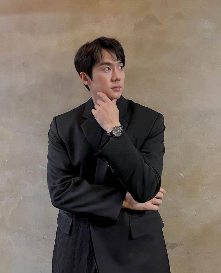 Yoo Yeon Seok (instagram.com/yoo_yeonseok)