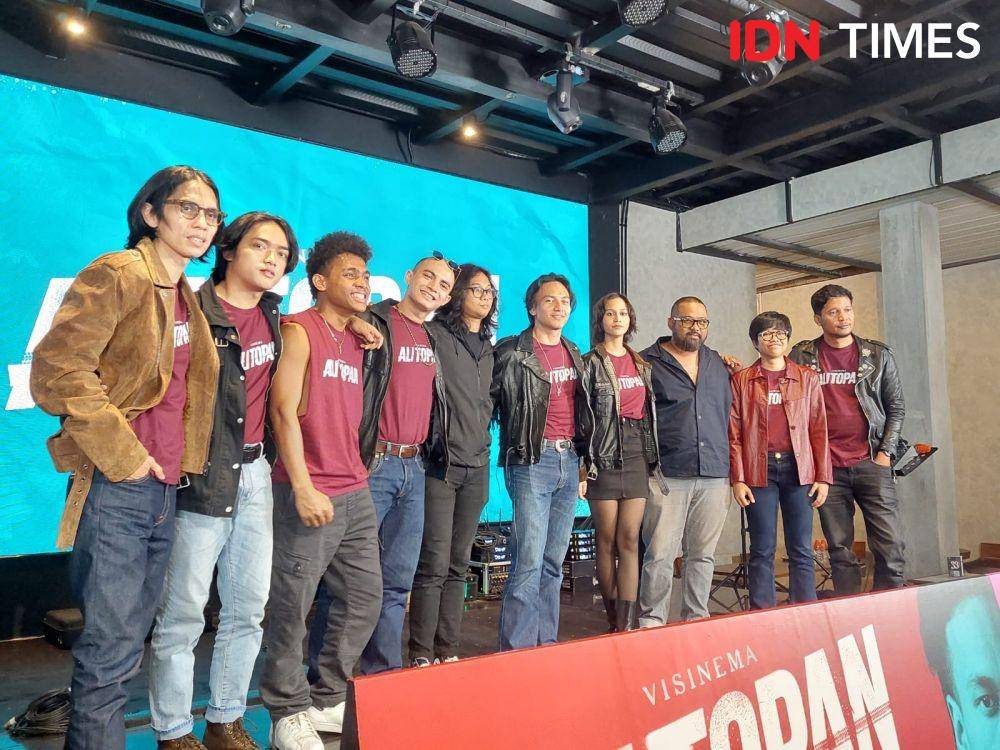 Film Ali Topan saat konferensi pers di Kopi Bajawa Flores Kemang, Jakarta Selatan pada Senin, 27 Februari 2023. (IDN Times/Erfah Nanda)