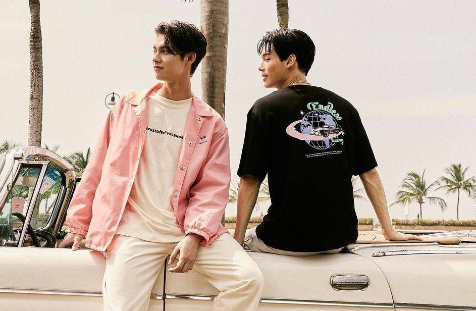 Bright Vachirawit bersama Win Metawin dalam kolaborasi brand Astrostuffs dengan Velence(instagram.com/bbrightvc)