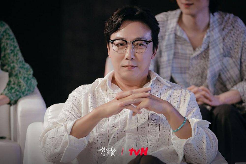 Sun Woo Sil (Tak Jae Hoon) di drakor The Heavenly Idol (instagram.com/tvn_drama)