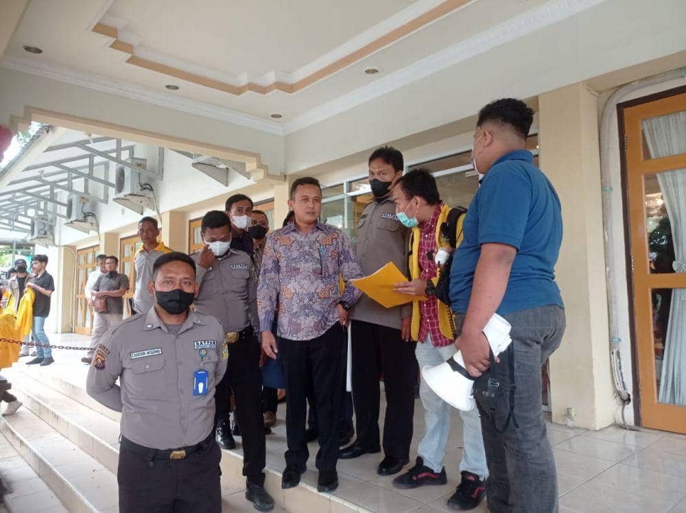 Pemira Unsri Diintervensi WR III, Mahasiswa Lakukan Aksi Damai