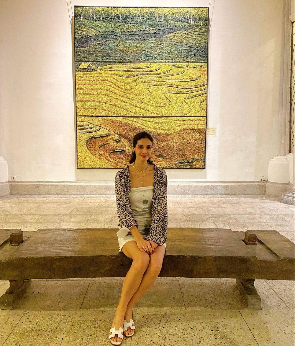 OOTD feminin ala Marsha Timothy (instagram.com/marshatimothy)