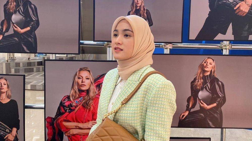 ide outfit hijab semi formal ala Cut Syifa (instagram.com/cutsyifaa)