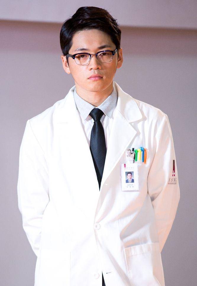 cuplikan drama Yong Pal (dok. SBS/Yong Pal)