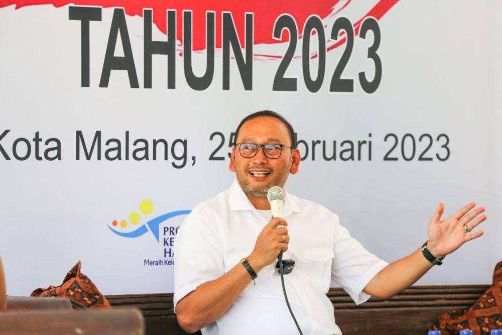 Direktur Jenderal Perlindungan dan Jaminan Sosial Kemensos, Robben Rico, saat Konsolidasi PKH Tahun 2023 bersama SDM PKH Kota Malang, Kabupaten Malang, dan Kabupaten Batu di Kota Malang. (Dok. Kemensos)